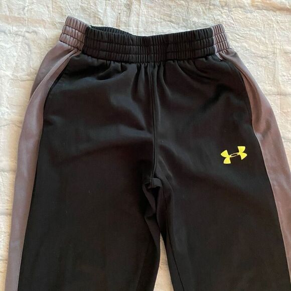 Under Armour youth M loose fit pull on pants w/elastic waist black & grey - Picture 2 of 6